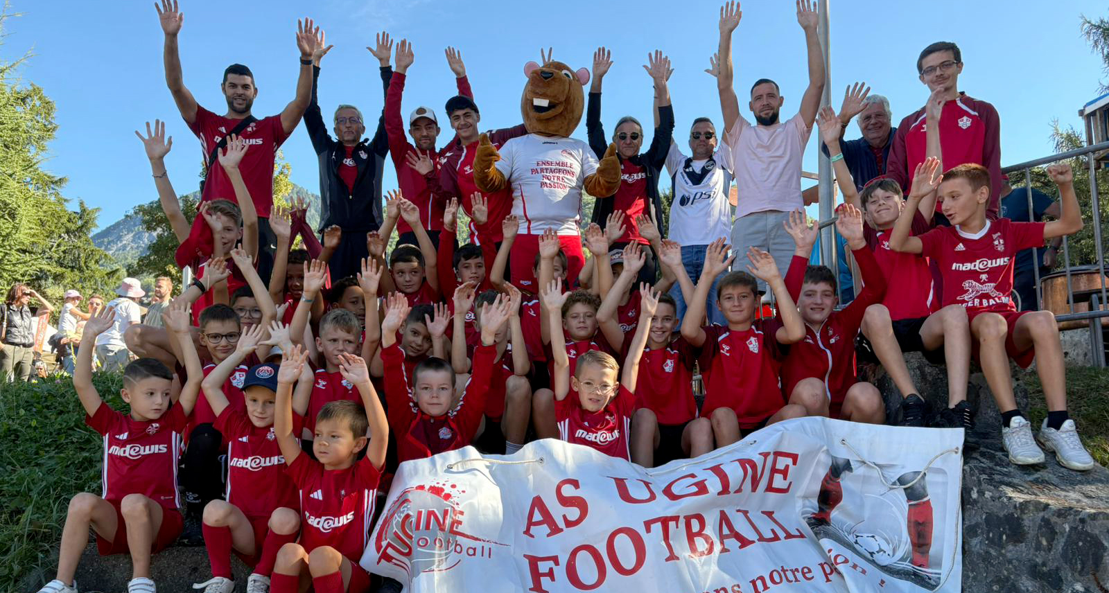 Photo de groupe fête des montagnes 2024 Photo de groupe fête des montagnes 2024